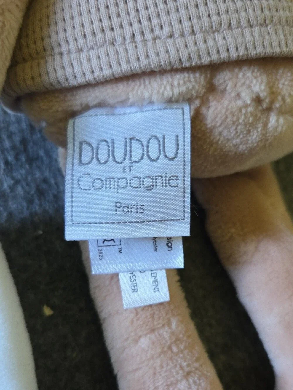 Doudou Campagnie Paris Plush Bear Lovey in Blush Pink with Soft White Blanket